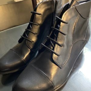 BRAND NEW REGARDE le CIEL BOOTS  Size 10 -never worn Ordered Wrong size mistake